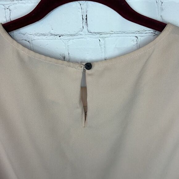 Loft Nude Blouse with Black Lace Size Medium - Picture 6 of 6